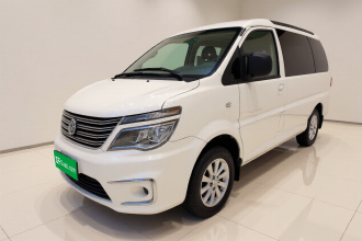 东风风行 菱智 2019款 M5 1.6L 7座豪华型 国VI