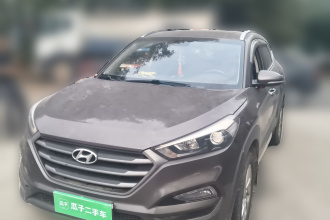 现代 途胜 2015款 1.6T 双离合两驱智能型