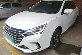 比亚迪 秦新能源 2018款 秦EV450 智联锋尚型