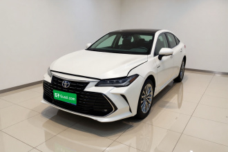 丰田 亚洲龙 2022款 双擎 2.5L XLE尊贵版