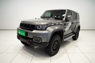 北京越野BJ40 2023款 2.0T 自动四驱环塔冠军版