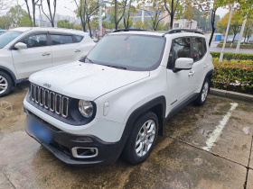 Jeep 自由侠 2018款 互联大屏版 180T 自动高能版