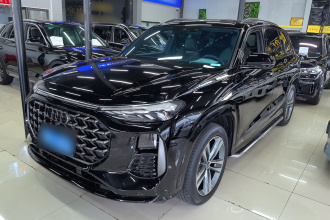 奥迪Q6 2023款 45 TFSI quattro 齐云型 飞骑套装
