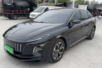 红旗E-QM5 2023款 基础出行版