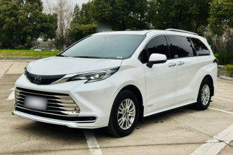 丰田 赛那SIENNA 2021款 2.5L混动 舒适版