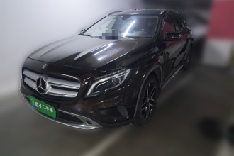 奔驰GLA 2016款 GLA 220 4MATIC 时尚型