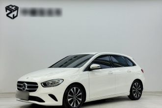 奔驰B级 2022款 B 180 时尚型