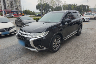 三菱 欧蓝德 2018款 2.0L 两驱荣耀版 5座