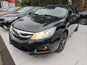 比亚迪 速锐 2018款 1.5L 手动尊享型