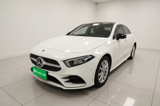 奔驰A级 2020款 改款 A 200 L 运动轿车时尚型