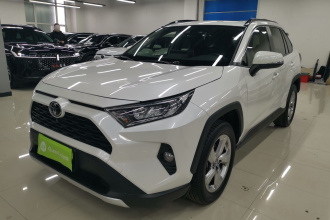 丰田 RAV4荣放 2020款 2.0L CVT两驱风尚PLUS版