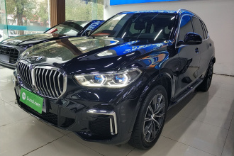 宝马X5 2022款 xDrive 30Li 尊享型M运动套装