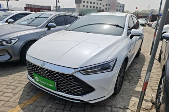 比亚迪 秦PLUS 2023款 冠军版 DM-i 55KM领先型