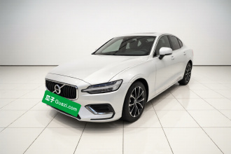 沃尔沃S60 2022款 B4 智逸豪华版