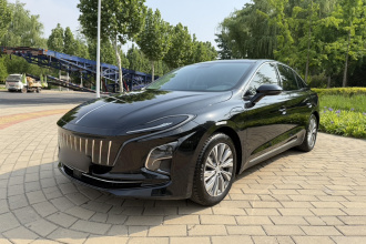 红旗E-QM5 2023款 560km PLUS