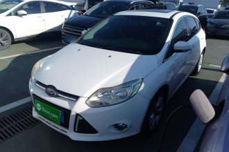 福特 福克斯 2012款 两厢 1.6L 自动风尚型