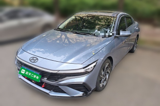 现代 伊兰特 2023款 1.5L CVT LUX尊贵版