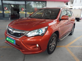 比亚迪 宋 2017款 盖世升级版 1.5TI 手动精英型