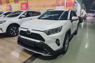 丰田 RAV4荣放 2020款 2.0L CVT四驱风尚版