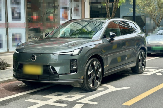 沃尔沃XC70插电式混动 2026款 四驱超长续航Ultra