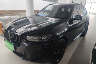 宝马X3 2022款 改款二 xDrive30i 尊享型 M曜夜套装