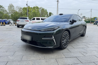 吉利银河 银河星耀8 2025款 130km EM-P 星舰版