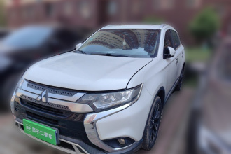 三菱 欧蓝德 2019款 2.0L 两驱畅享版 5座 国V