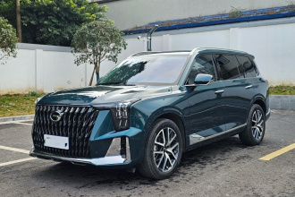 广汽传祺 传祺GS8 2022款 双擎系列 2.0TM 两驱尊贵版 （六座）