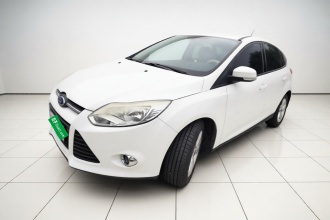 福特 福克斯 2012款 两厢 1.6L 自动风尚型