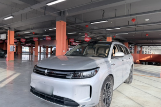 鸿蒙智行 问界M7 2024款 1.5T 智驾四驱Ultra版 6座