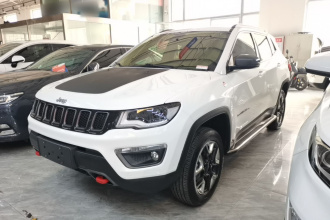 Jeep 指南者 2017款 200TS 自动高性能四驱版
