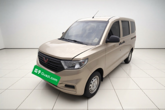 五菱汽车 五菱宏光V 2022款 1.5L劲取版电动助力LAR