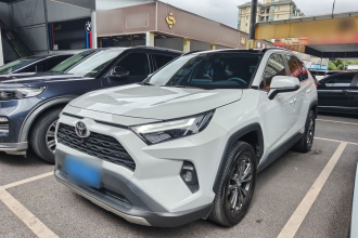 丰田 RAV4荣放 2023款 2.0L CVT两驱风尚Plus版
