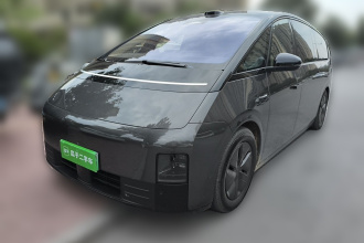 理想汽车 理想MEGA 2025款 Ultra 智能焕新版