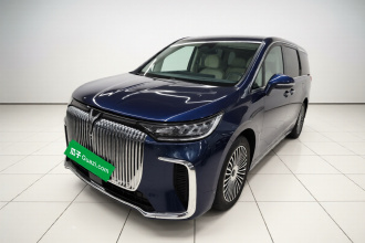 岚图汽车 岚图梦想家 2025款 PHEV 四驱旗舰鲲鹏版