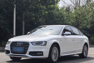 奥迪A4L 2016款 35 TFSI 典藏版 S line舒适型