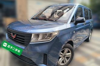 五菱汽车 五菱宏光PLUS 2019款 1.5T 手动标准型 7座