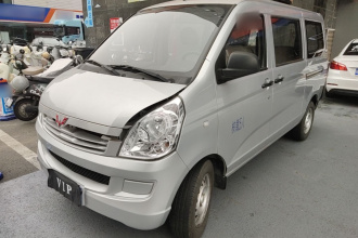 五菱汽车 五菱荣光S 2023款 1.5L 基本型 5/7座