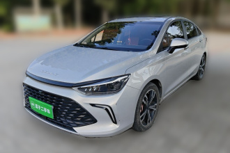 北京汽车 北京U5 PLUS 2021款 1.5T CVT旗舰版