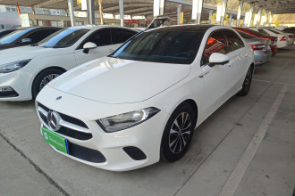 奔驰A级 2019款 A 180 L