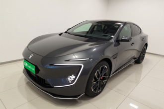 阿维塔12 2024款 650 三激光四驱性能版