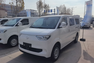 瑞驰汽车 瑞驰新能源EC75 2026款 客运 智行超充版 先锋型Ⅰ 6座