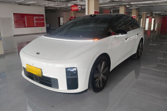 理想汽车 理想i6 2025款 两驱标准版
