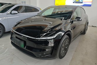 特斯拉 Model Y L 2025款 长续航全轮驱动版