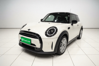 MINI 2023款 改款 1.5T COOPER 艺术家