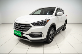 现代 胜达 2017款 2.0T 自动四驱智能型 7座
