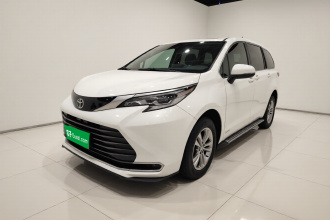 丰田 赛那SIENNA 2024款 2.5L混动 四驱尊贵版