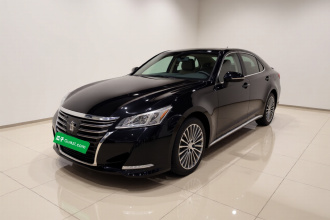 丰田 皇冠 2018款 2.0T 运动版