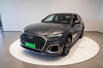 奥迪Q5L Sportback 2021款 45 TFSI 豪华型