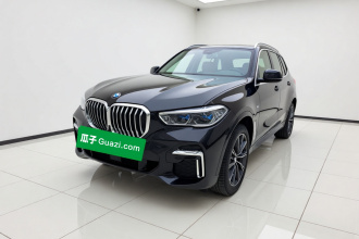 宝马X5 2022款 xDrive 30Li 尊享型M运动套装